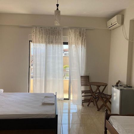 Niko'S Apartments Sarande Bagian luar foto