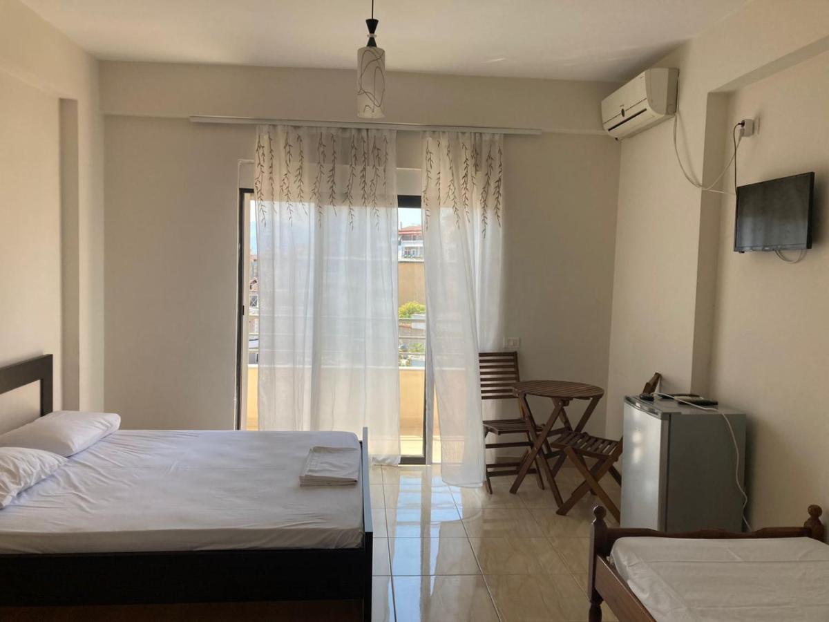 Niko'S Apartments Sarande Bagian luar foto